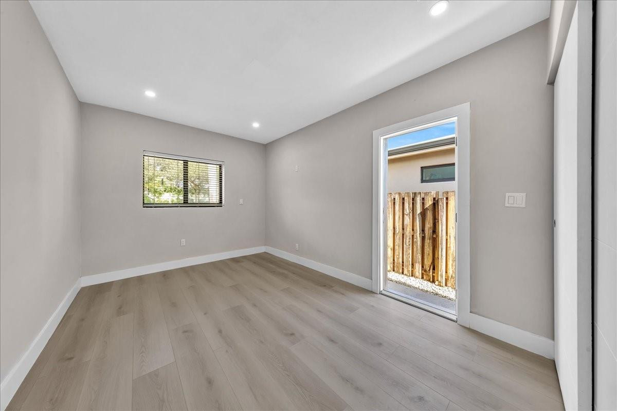 1004 Johnson Street Hollywood, FL 33019 - Photo 19 of 48 Photo 19
