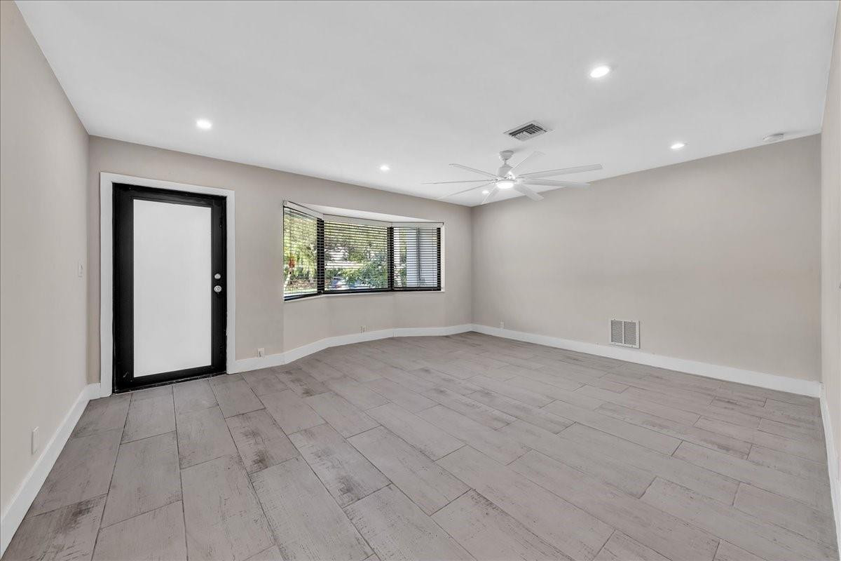 1004 Johnson Street Hollywood, FL 33019 - Photo 5 of 48 Photo 5