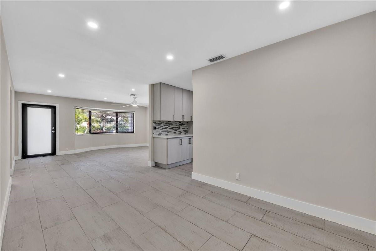 1004 Johnson Street Hollywood, FL 33019 - Photo 8 of 48 Photo 8