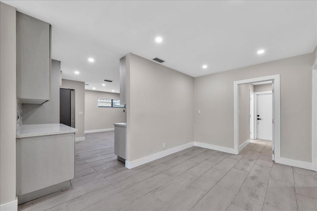 1004 Johnson Street Hollywood, FL 33019 - Photo 9 of 48 Photo 9