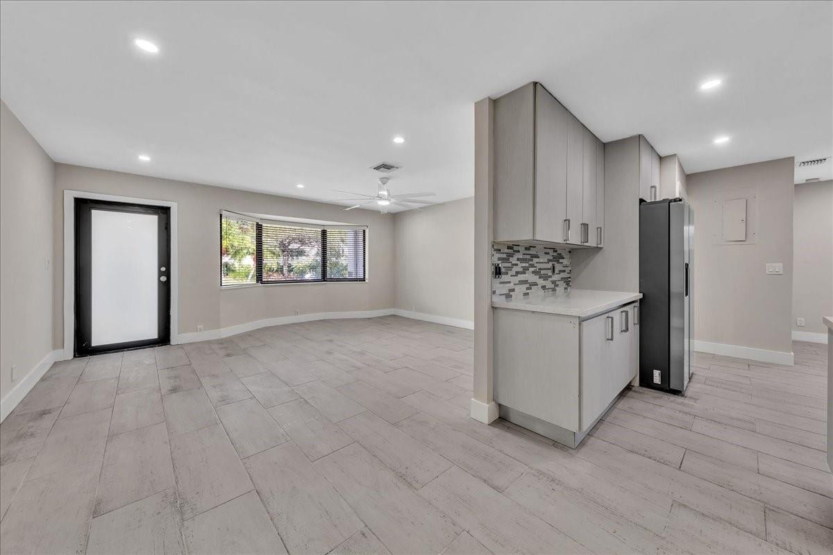 1004 Johnson Street Hollywood, FL 33019 - Photo 10 of 48 Photo 10