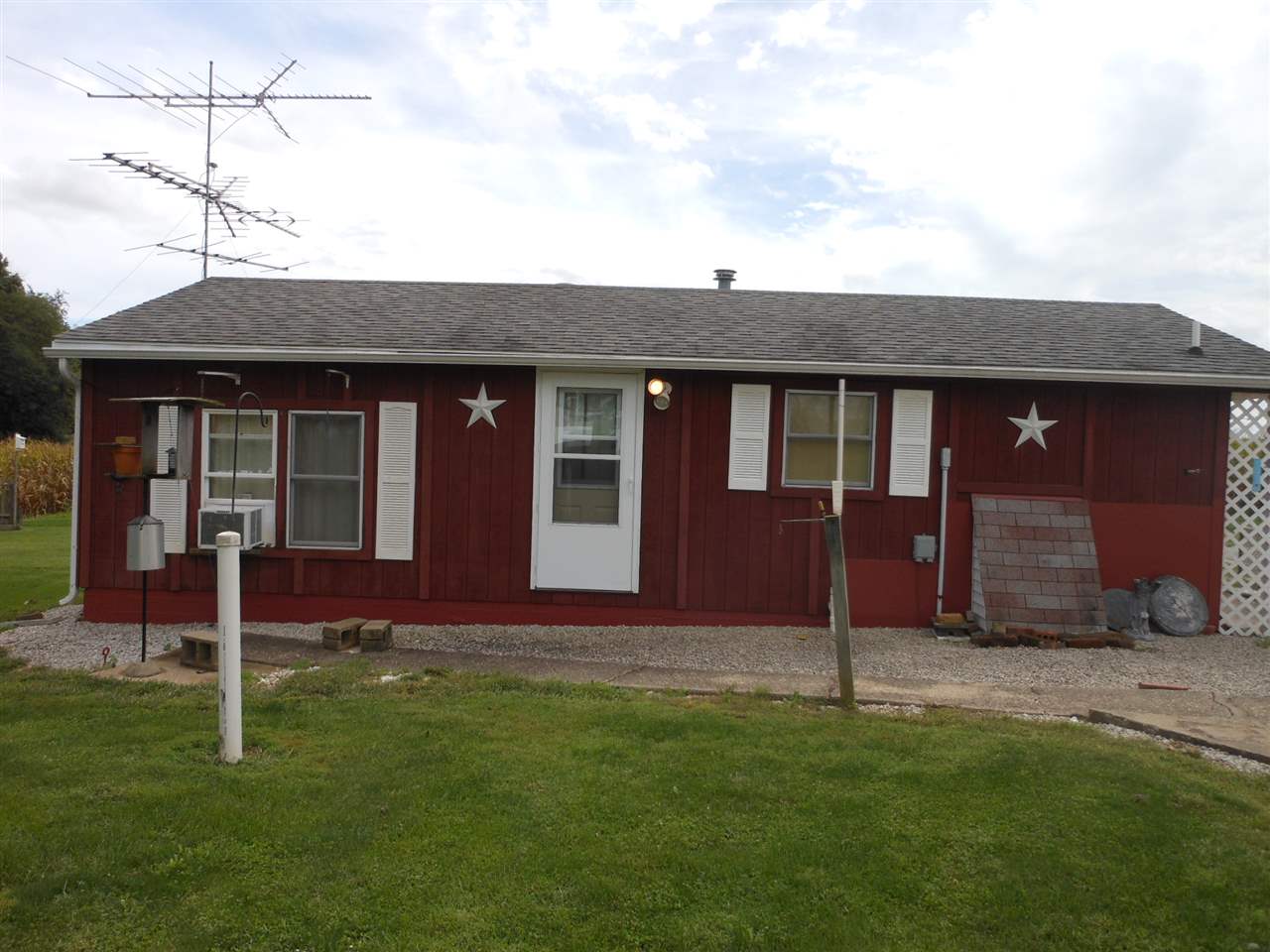 2411 South Coffing Brothers Road Covington, IN 47932 - Photo 6 of 26