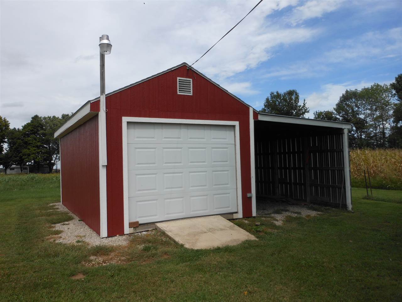 2411 South Coffing Brothers Road Covington, IN 47932 - Photo 8 of 26
