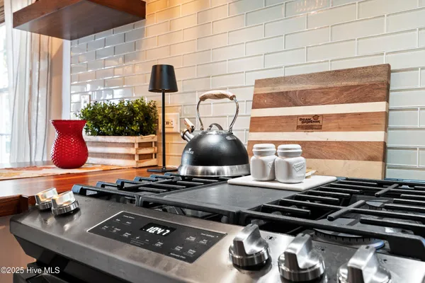 $470,000 | 204 Lakeshore Drive, Lake Waccamaw, NC 28450