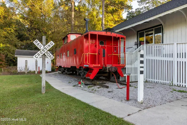 $470,000 | 204 Lakeshore Drive, Lake Waccamaw, NC 28450