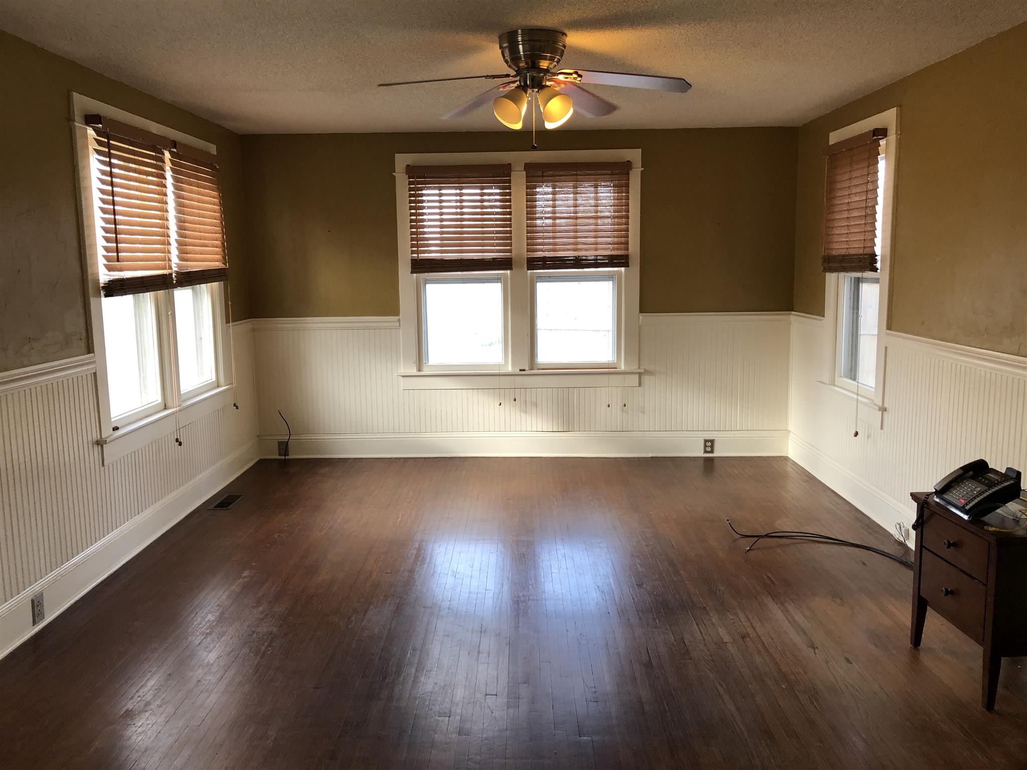 120 Buffalo Road Lawrenceburg, TN 38464 - Photo 4 of 20 LIVING ROOM - GORGEOUS ORIGINAL HARDWOOD!