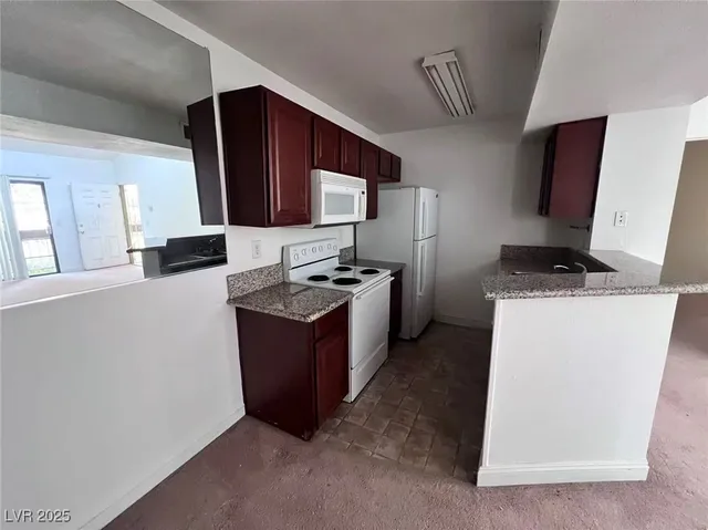 $1,200 | 5118 South Jones Boulevard, Unit 205, Las Vegas, NV 89118