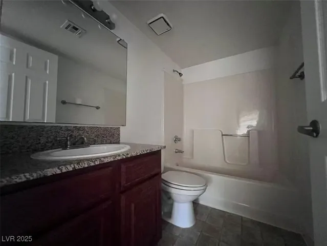 $1,200 | 5118 South Jones Boulevard, Unit 205, Las Vegas, NV 89118