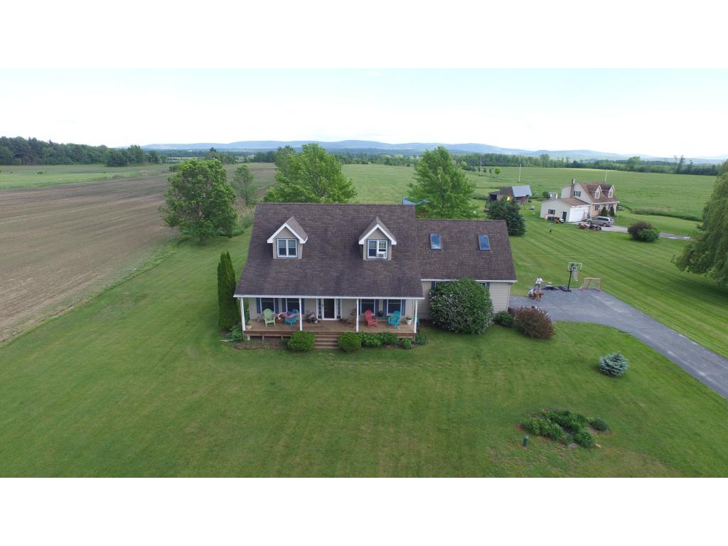 545 Perry Road St. Albans Town, VT 05488 - Photo 2 of 11