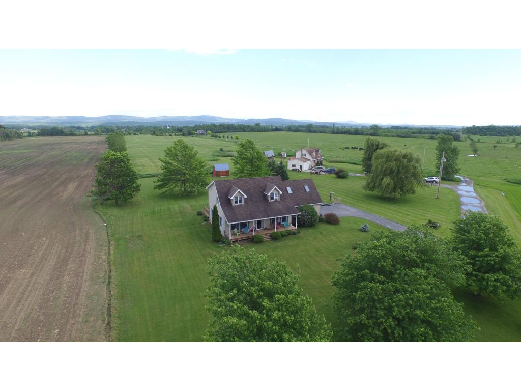 545 Perry Road St. Albans Town, VT 05488 - Photo 5 of 11