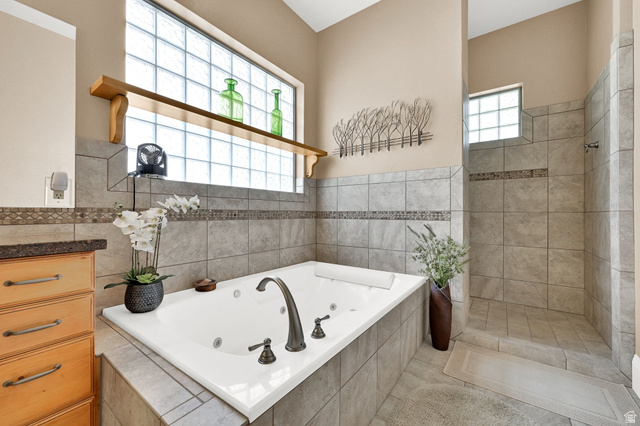 1926 East Gray Fox Drive Draper, UT 84020 - Photo 15 of 31 A soaking tub and cave walk-in shower!