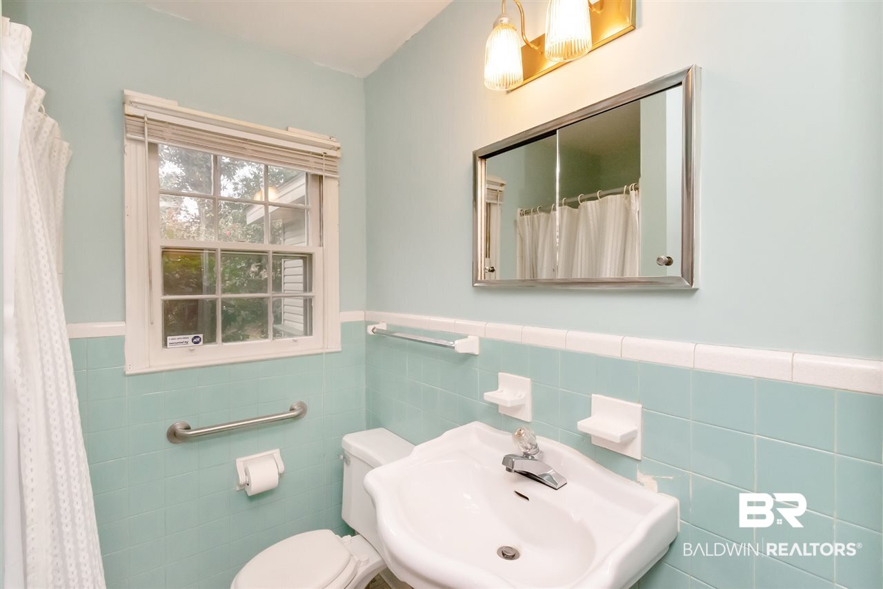 402 Coventry Way Mobile, AL 36606 - Photo 27 of 39