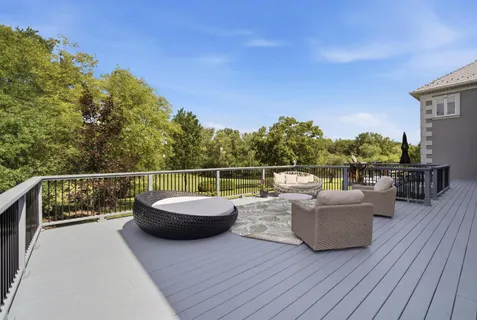 $1,750,000 | 56 Hillburn Lane, North Barrington, IL 60010