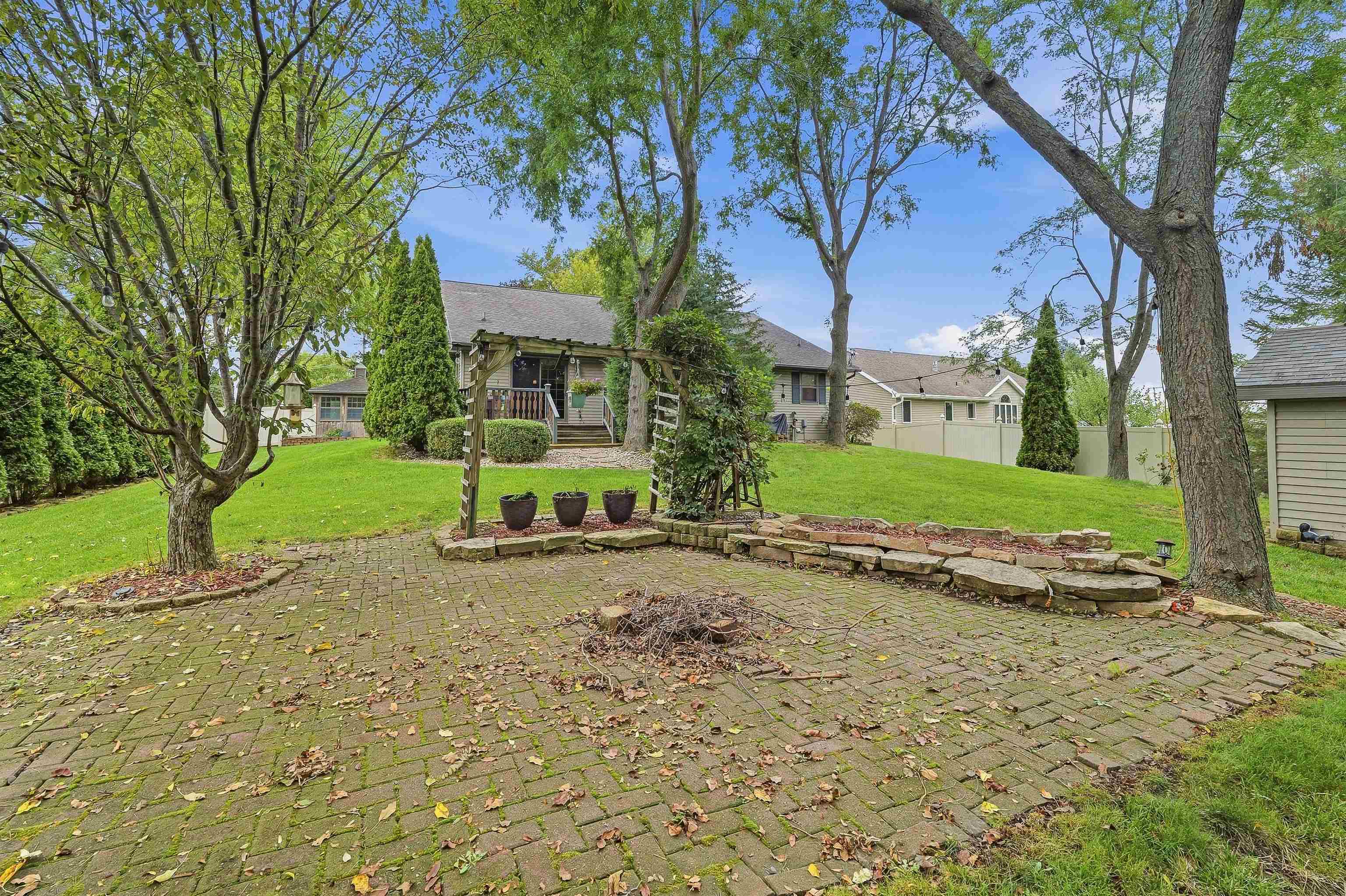 N9630 North Coop Road Appleton, WI 54915 - Photo 31 of 48 Gallery Image 31