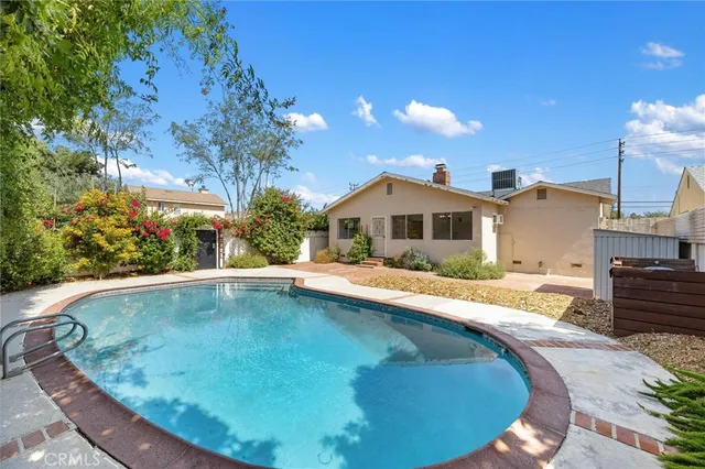 $899,950 | 7459 Vanalden Avenue, Reseda, CA 91335