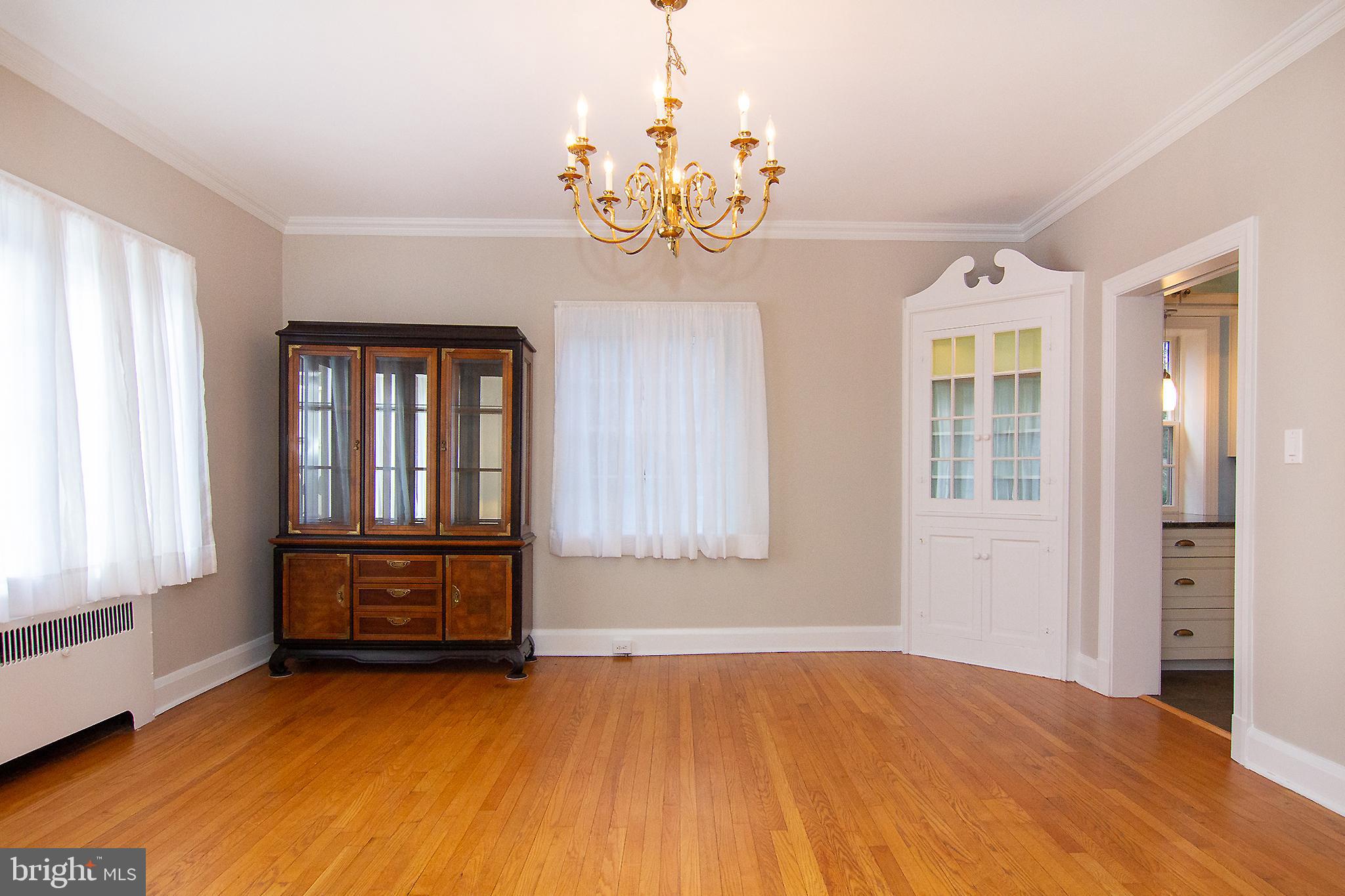 8 Center Road Towson, MD 21286 - Photo 15 of 47
