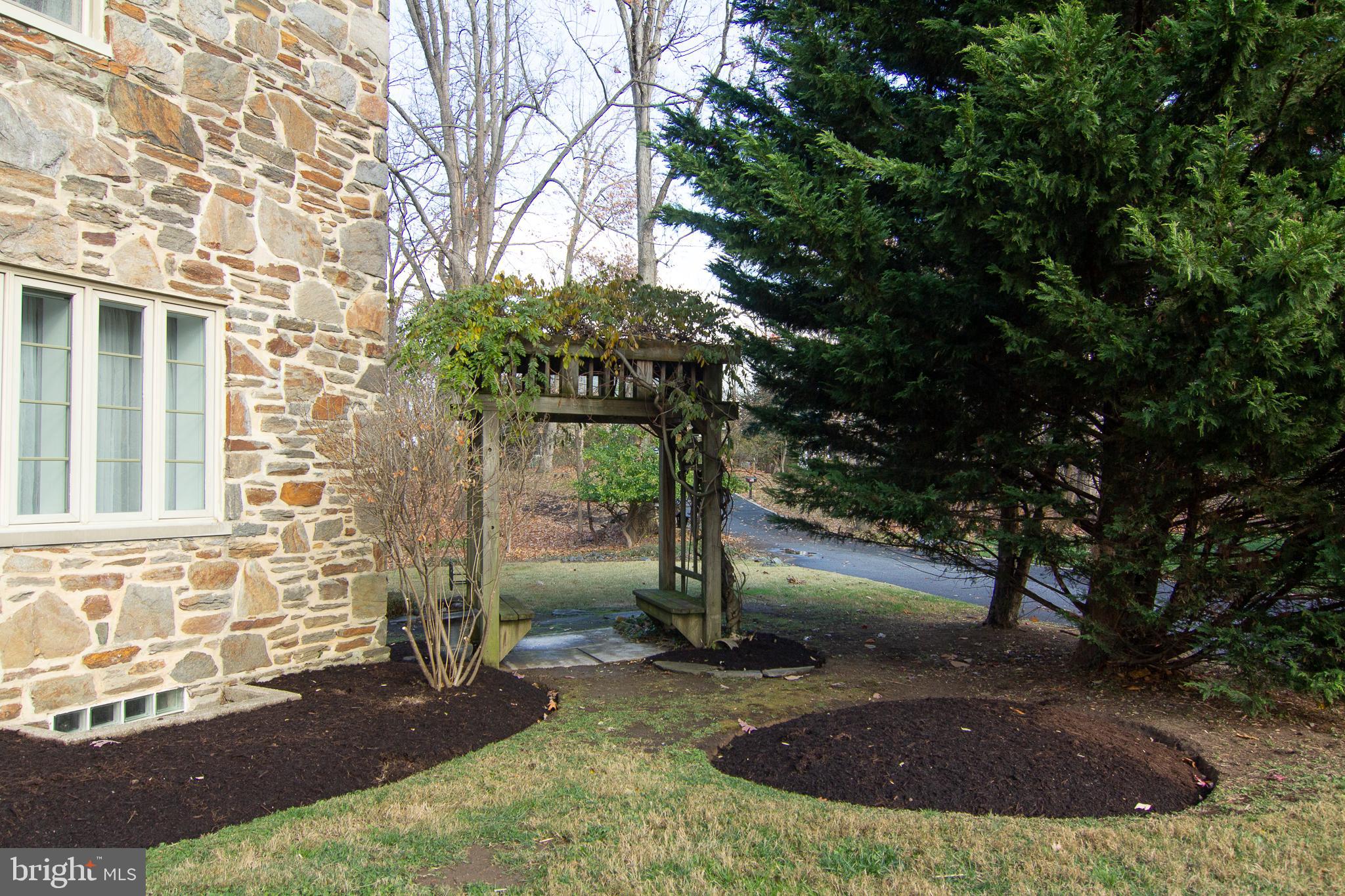 8 Center Road Towson, MD 21286 - Photo 44 of 47