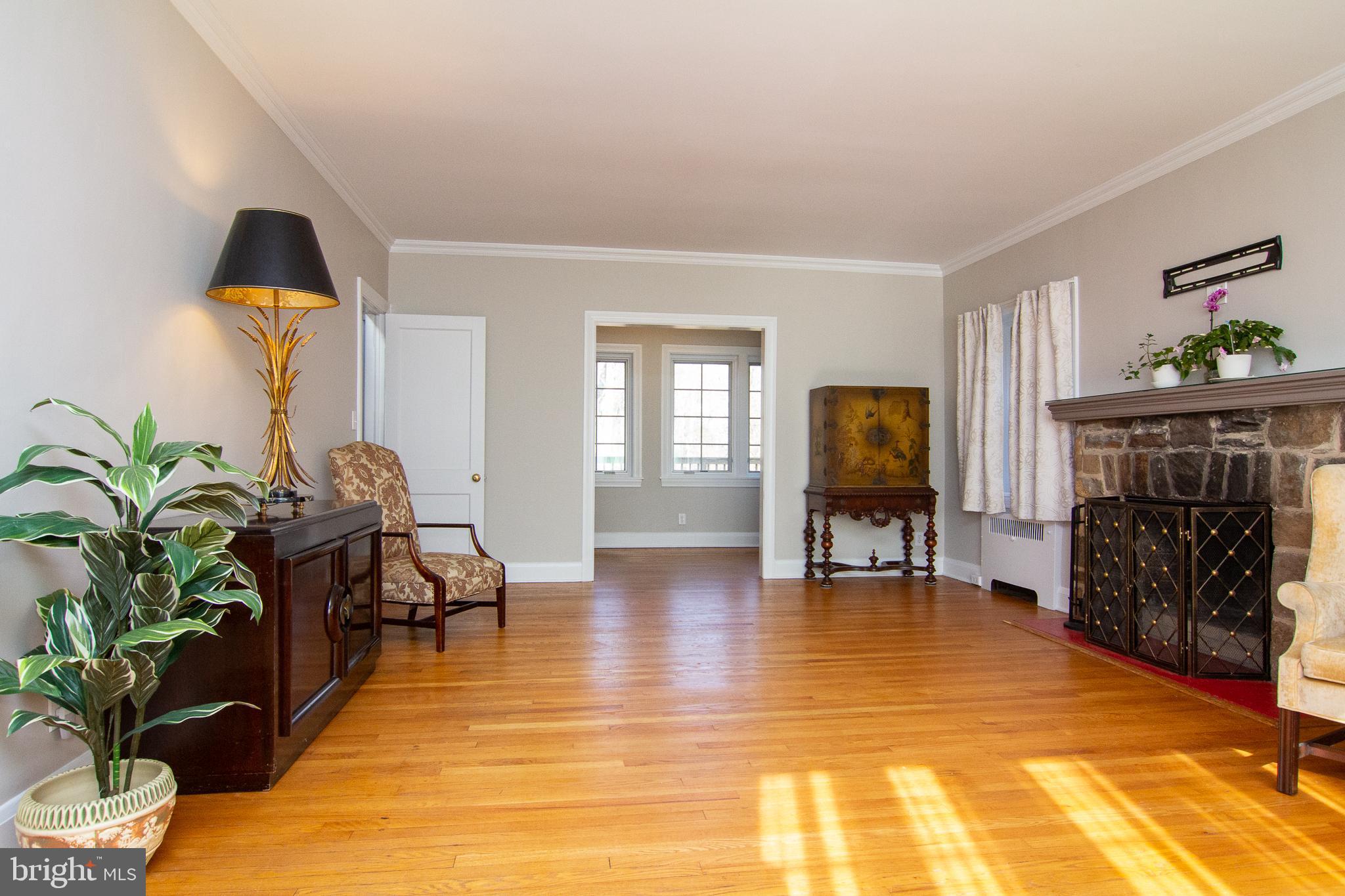 8 Center Road Towson, MD 21286 - Photo 10 of 47