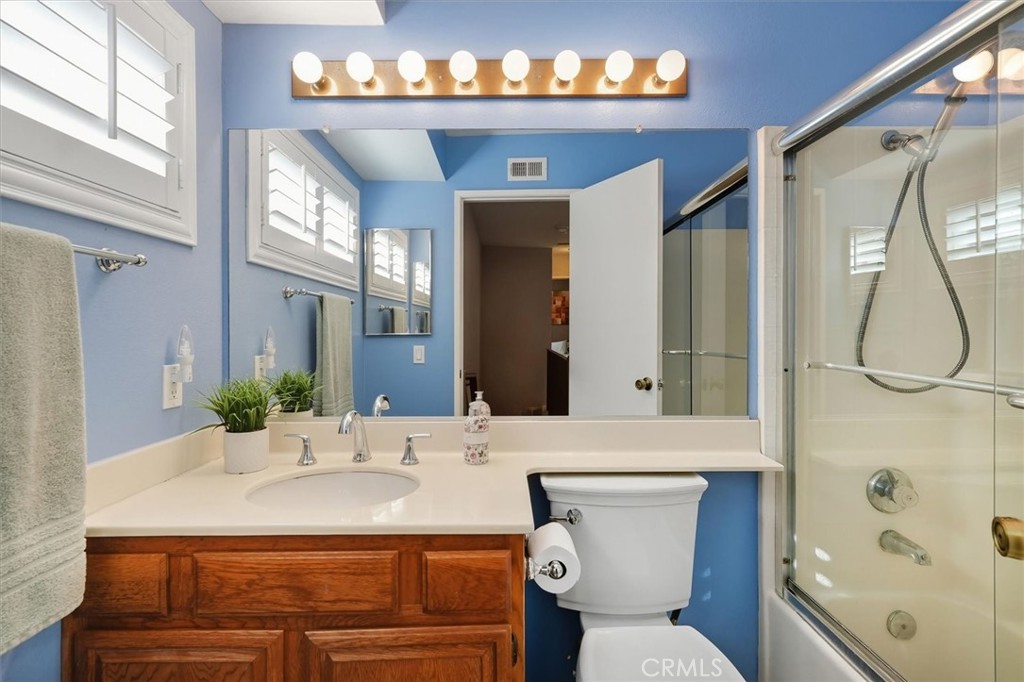31347 Quail Valley Road Castaic, CA 91384 - Photo 21 of 41 a bathroom with a sink toilet and shower