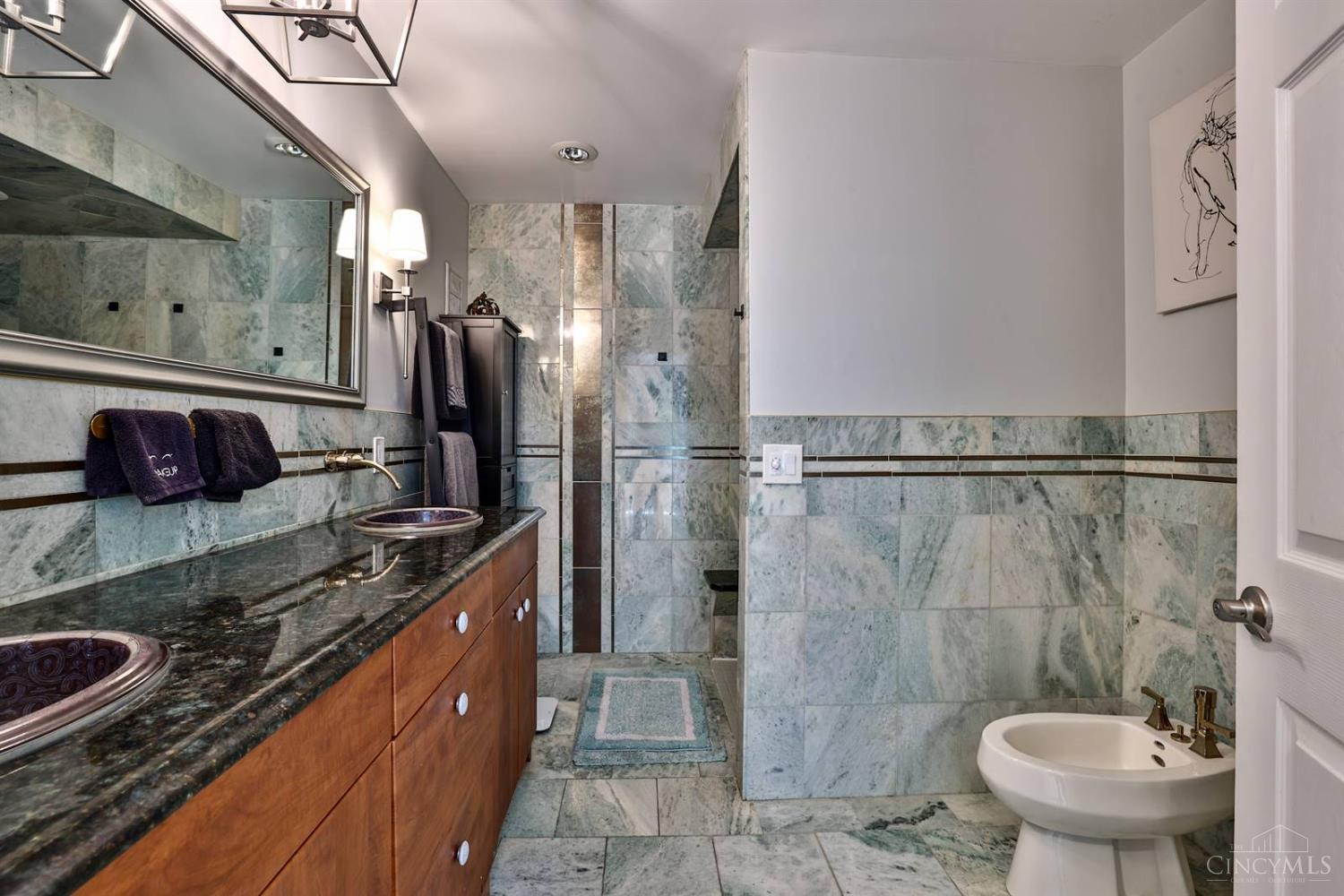 572 Locust Corner Road Cincinnati, OH 45245 - Photo 29 of 80 Gallery Image 29
