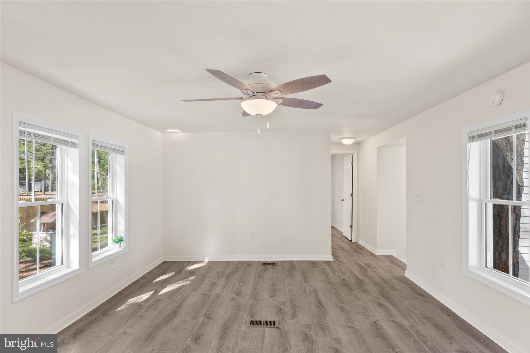 26465 Mason Webster Road Princess Anne, MD 21853 - Photo 19 of 63 Living Room