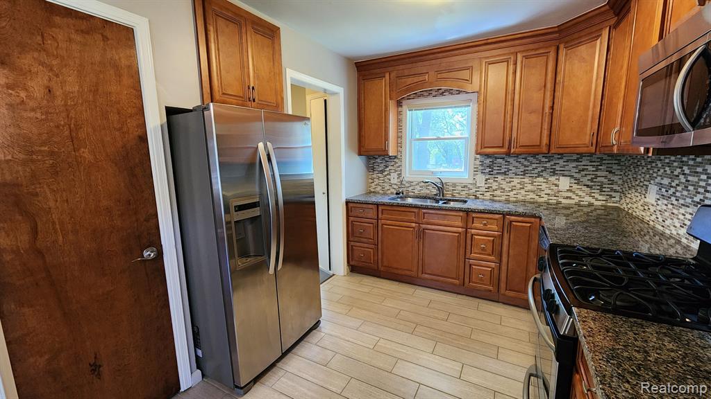 3333 Normandy Road Royal Oak, MI 48073 - Photo 3 of 21