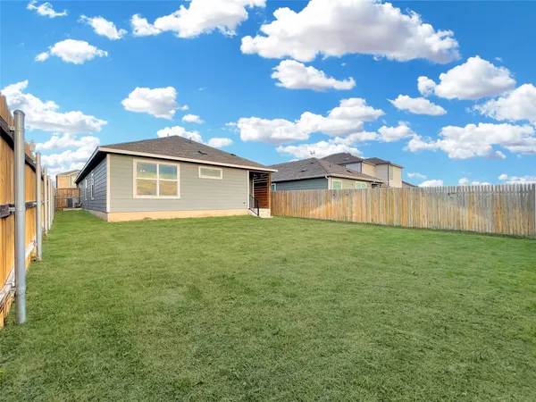 $1,700 | 353 Bronco Billy Drive, Jarrell, TX 76537