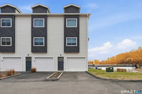 $374,900 | 33 Main Street, Unit 24, Meriden, CT 06451