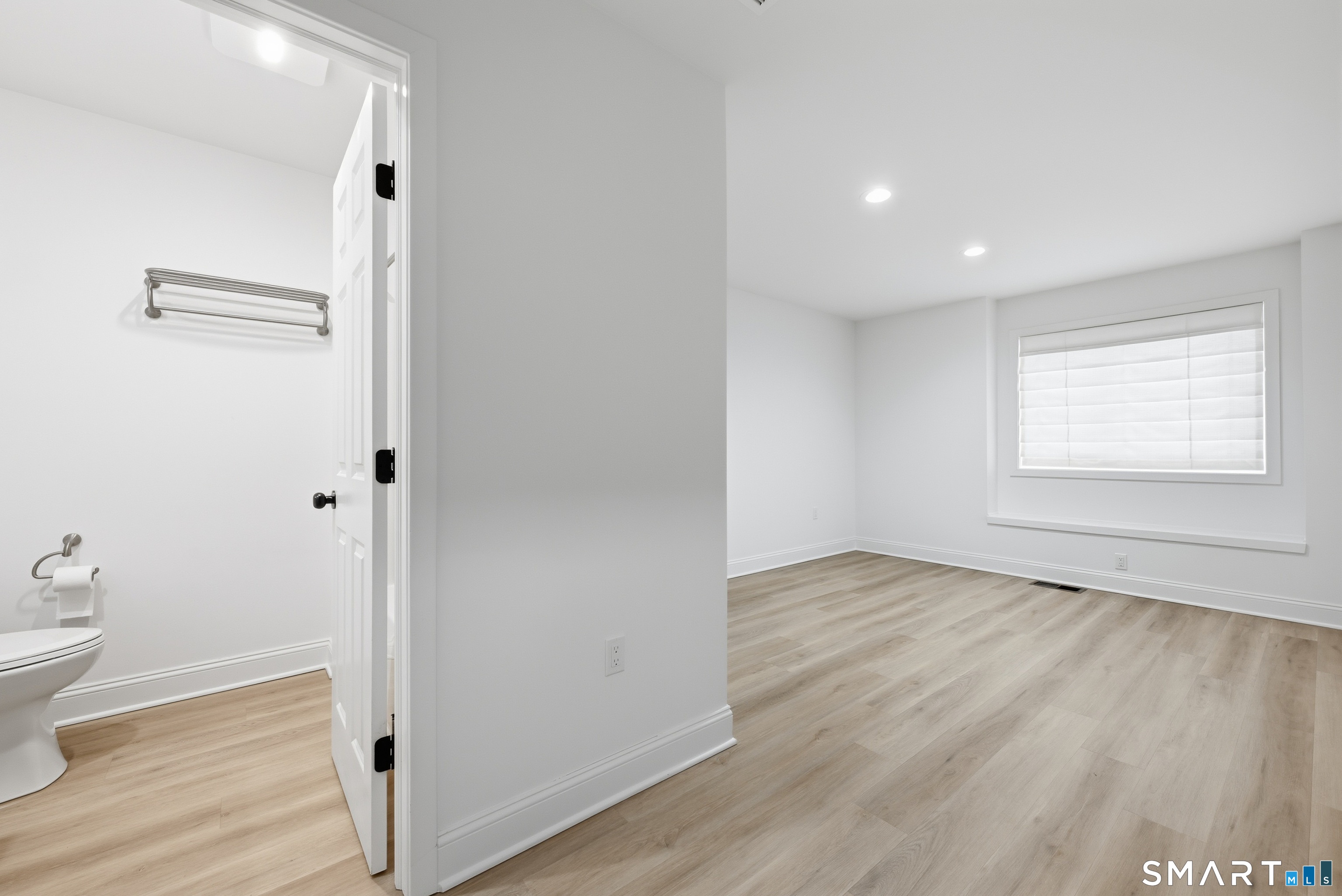 33 Main Street, Unit 24 Meriden, CT 06451 - Photo 14 of 28