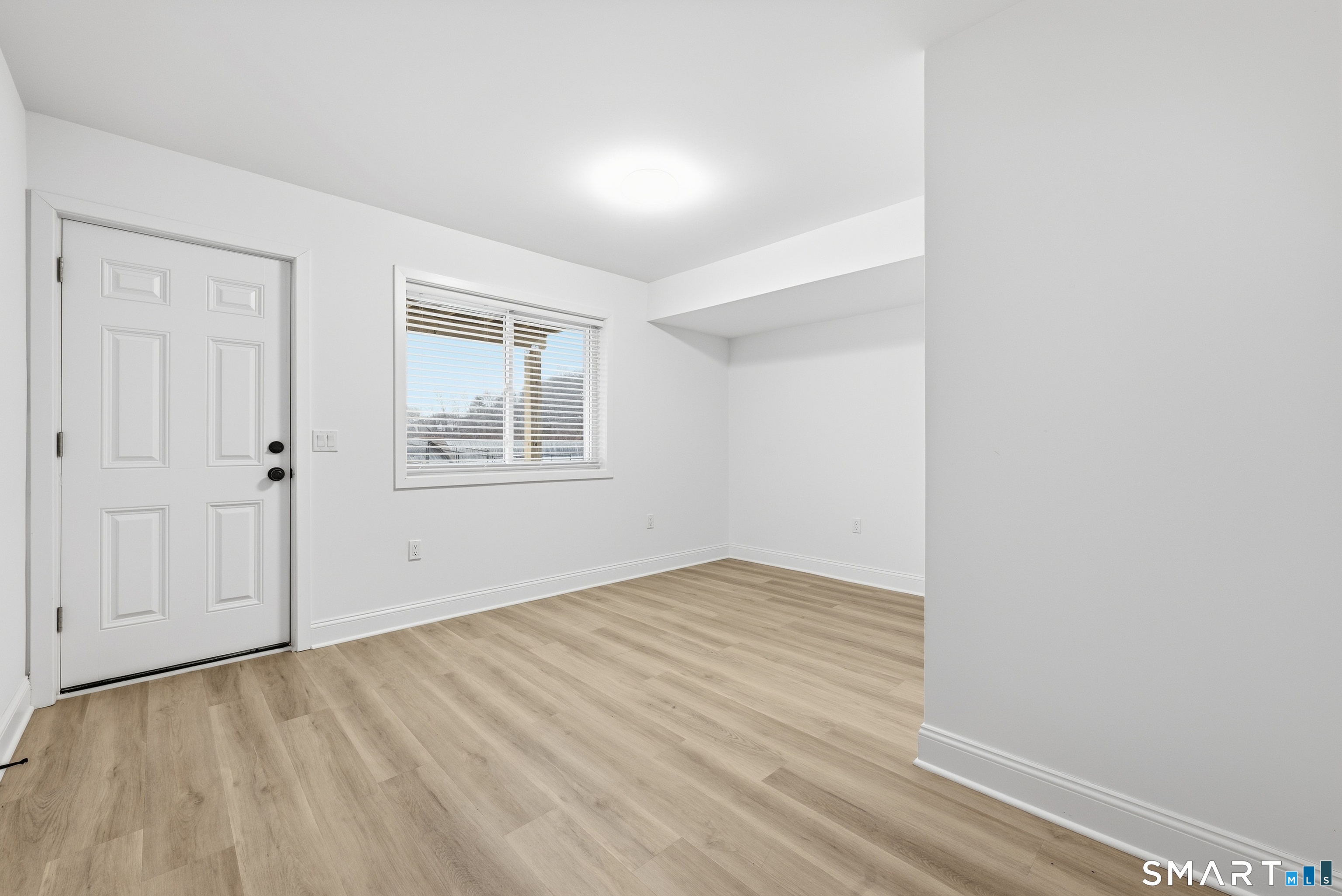 33 Main Street, Unit 24 Meriden, CT 06451 - Photo 20 of 28