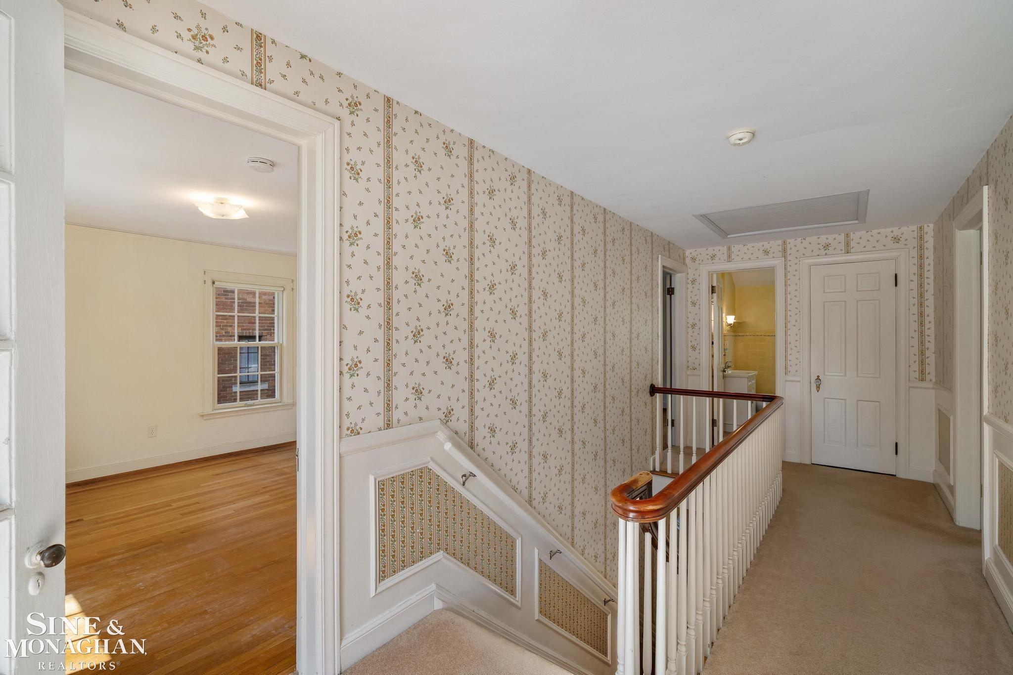 251 Merriweather Road Grosse Pointe, MI 48236 - Photo 13 of 34 50173185-c1025523-df9a-4f17-ba43-fc5361f6fa7c.JPG