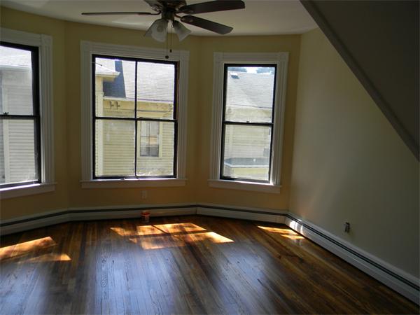 62 Bay Street Springfield, MA 01109 - Photo 16 of 24