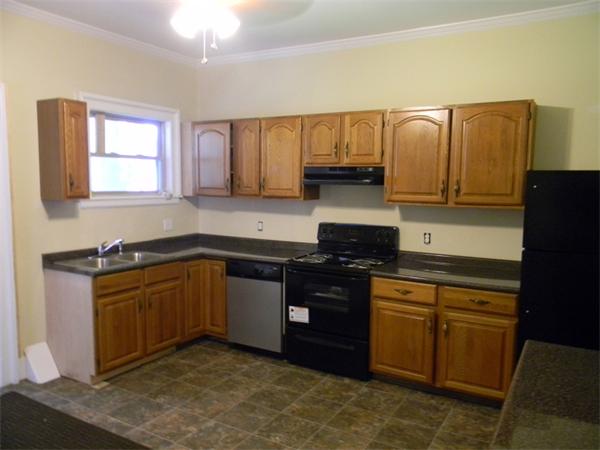 62 Bay Street Springfield, MA 01109 - Photo 8 of 24