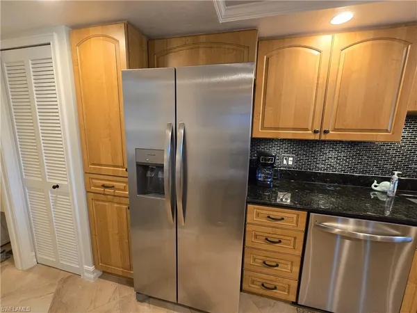 $2,400 | 7119 Lakeridge View Court, Unit 302, Fort Myers, FL 33907