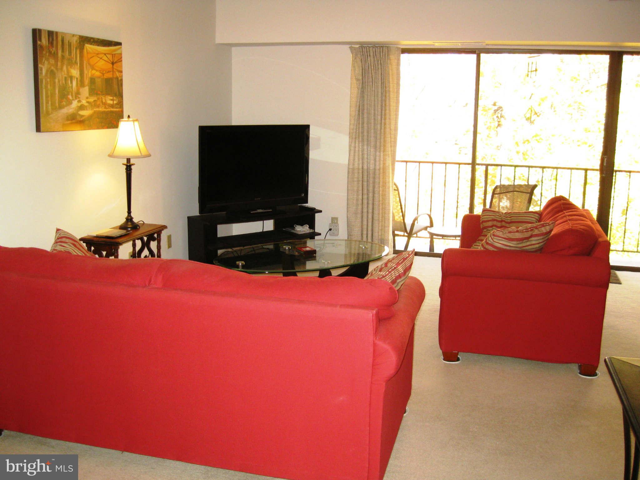 7908 Inverton Road, Unit 303 Annandale, VA 22003 - Photo 4 of 15 Living Room