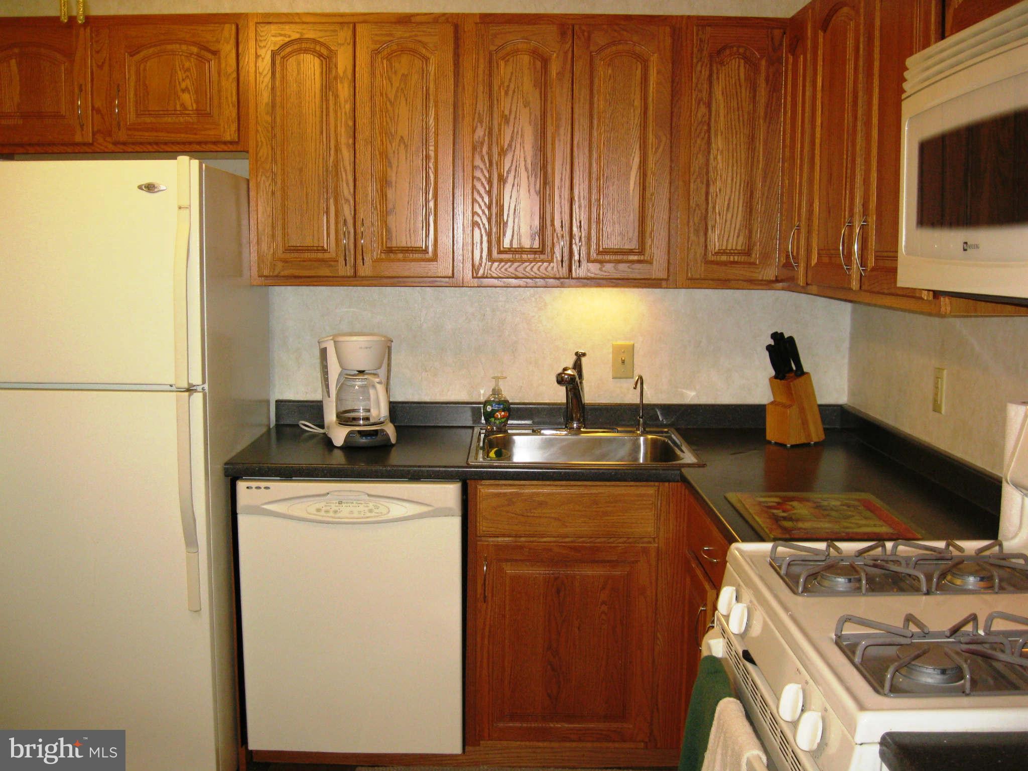 7908 Inverton Road, Unit 303 Annandale, VA 22003 - Photo 7 of 15 Kitchen