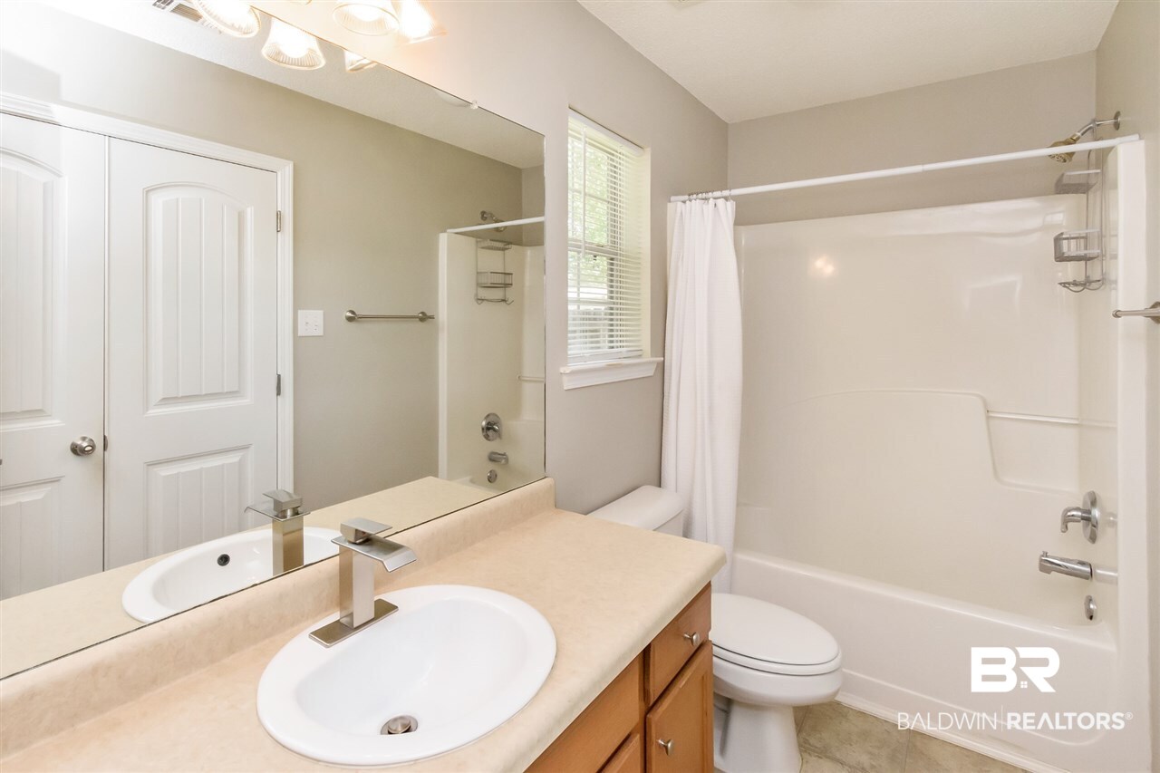 2232 Seasons Court Mobile, AL 36695 - Photo 21 of 34