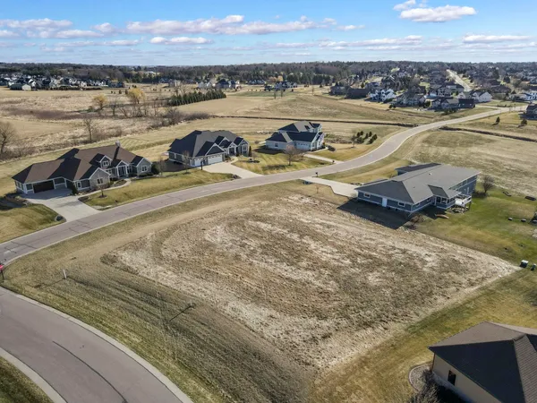 $249,900 | L16 Covered Bridge, Sun Prairie, WI 53590