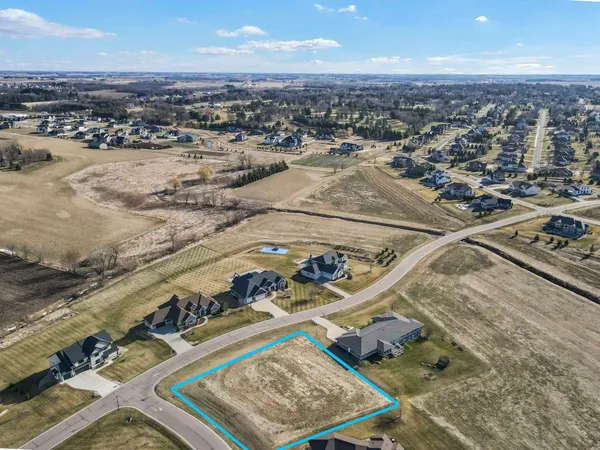 $249,900 | L16 Covered Bridge, Sun Prairie, WI 53590