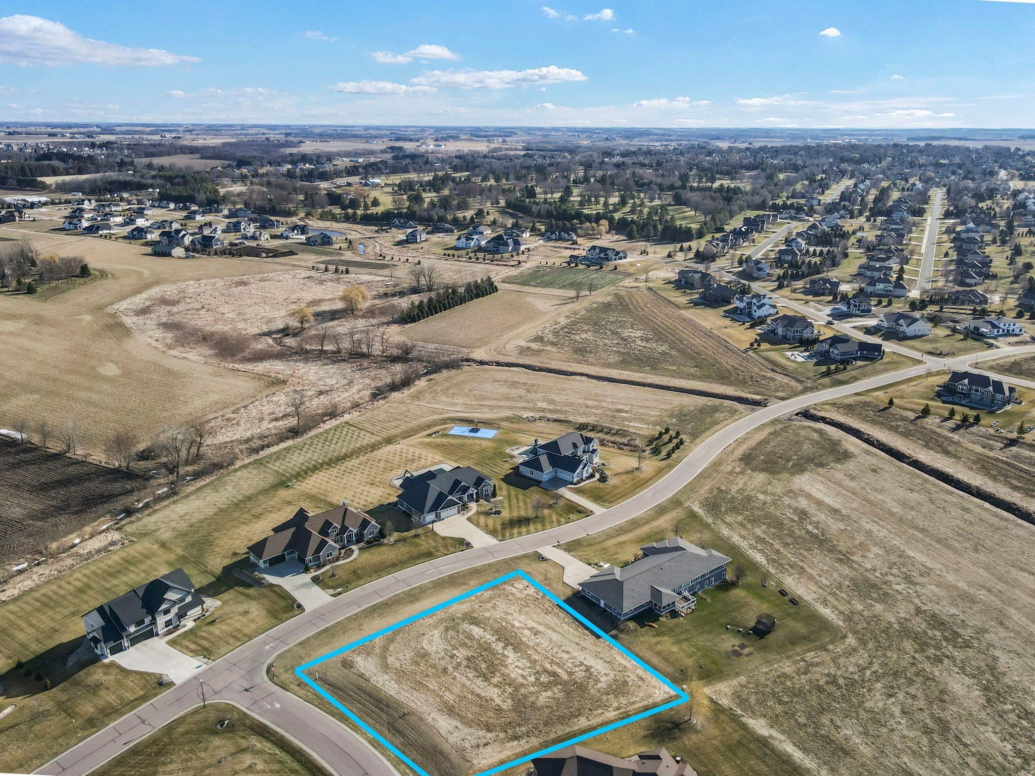 L16 Covered Bridge Sun Prairie, WI 53590 - Photo 11 of 17
