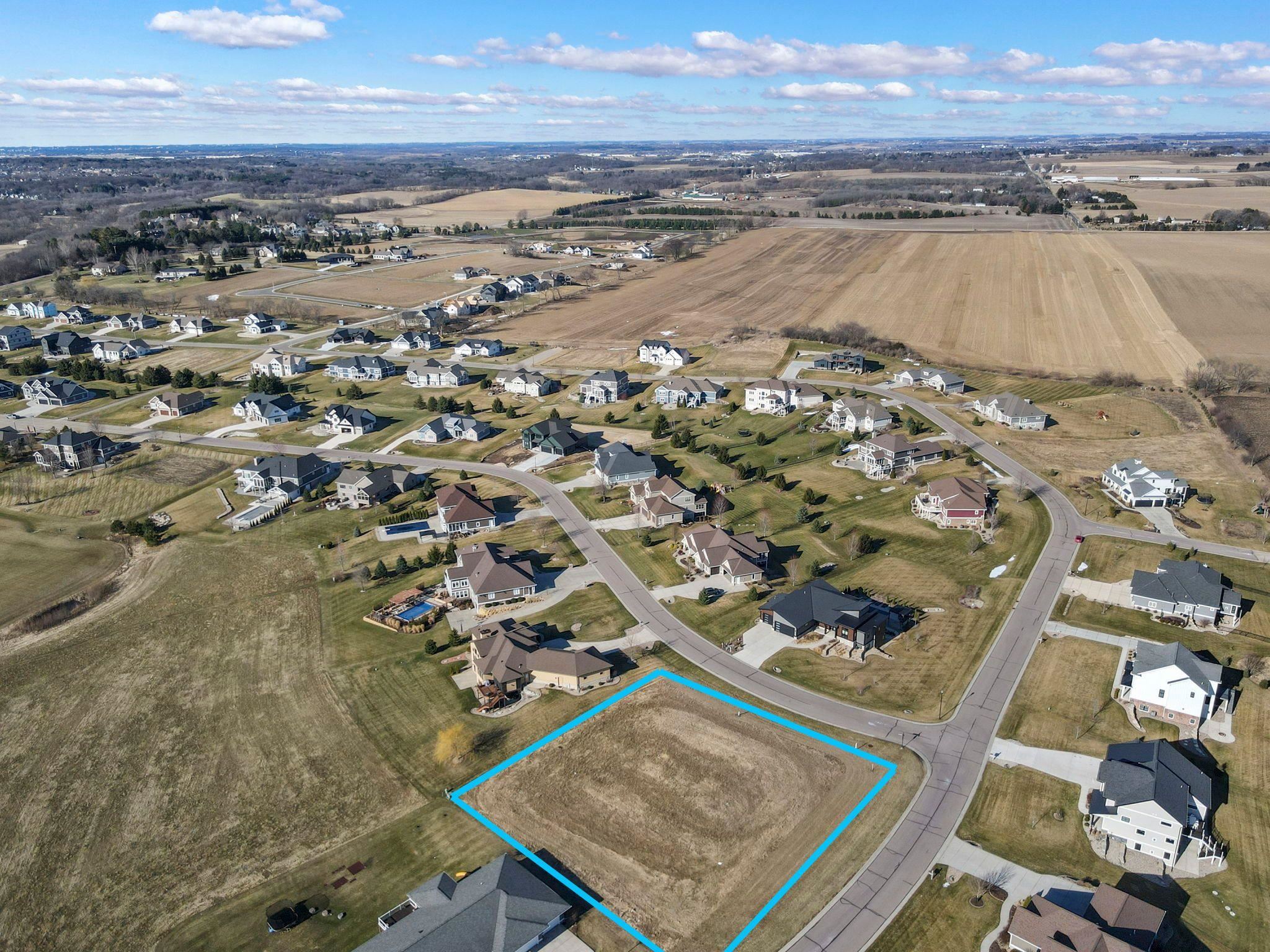 L16 Covered Bridge Sun Prairie, WI 53590 - Photo 9 of 17