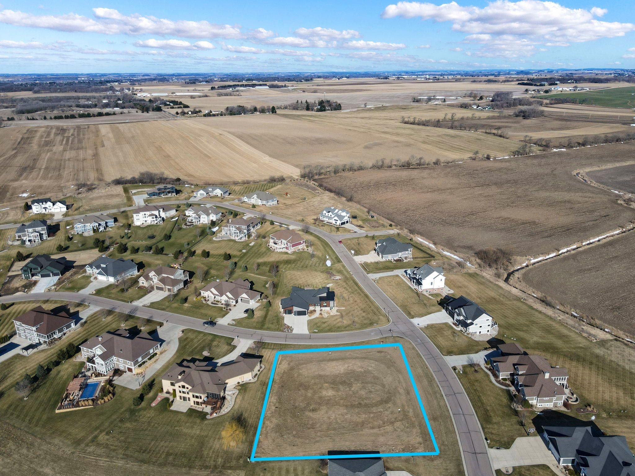 L16 Covered Bridge Sun Prairie, WI 53590 - Photo 10 of 17