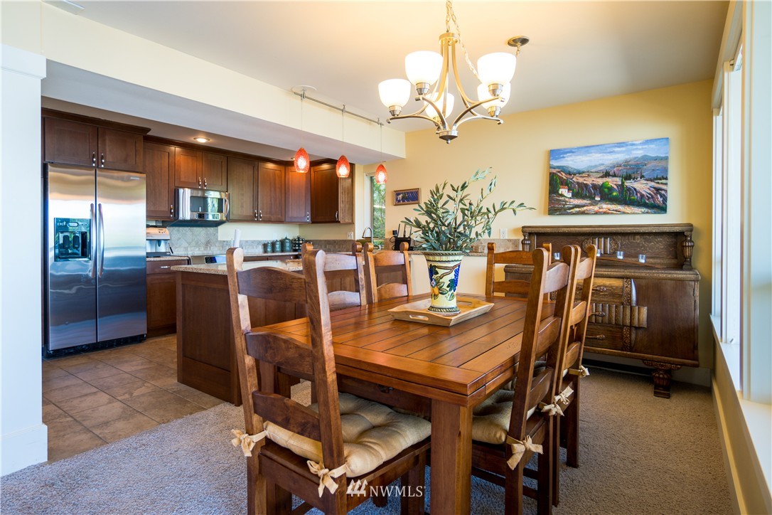 4250 South Lakeshore Road Chelan, WA 98816 - Photo 14 of 25 Gallery Image 14