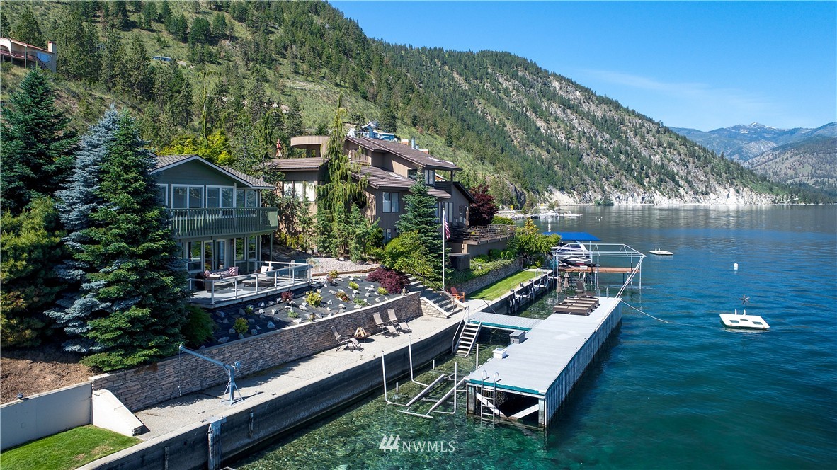 4250 South Lakeshore Road Chelan, WA 98816 - Photo 3 of 25 Gallery Image 3