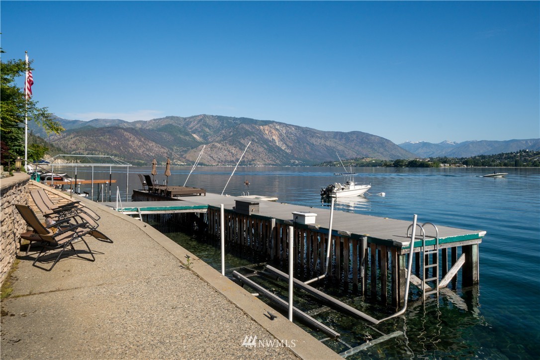 4250 South Lakeshore Road Chelan, WA 98816 - Photo 8 of 25 Gallery Image 8
