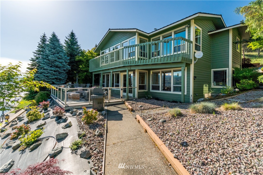 4250 South Lakeshore Road Chelan, WA 98816 - Photo 9 of 25 Gallery Image 9