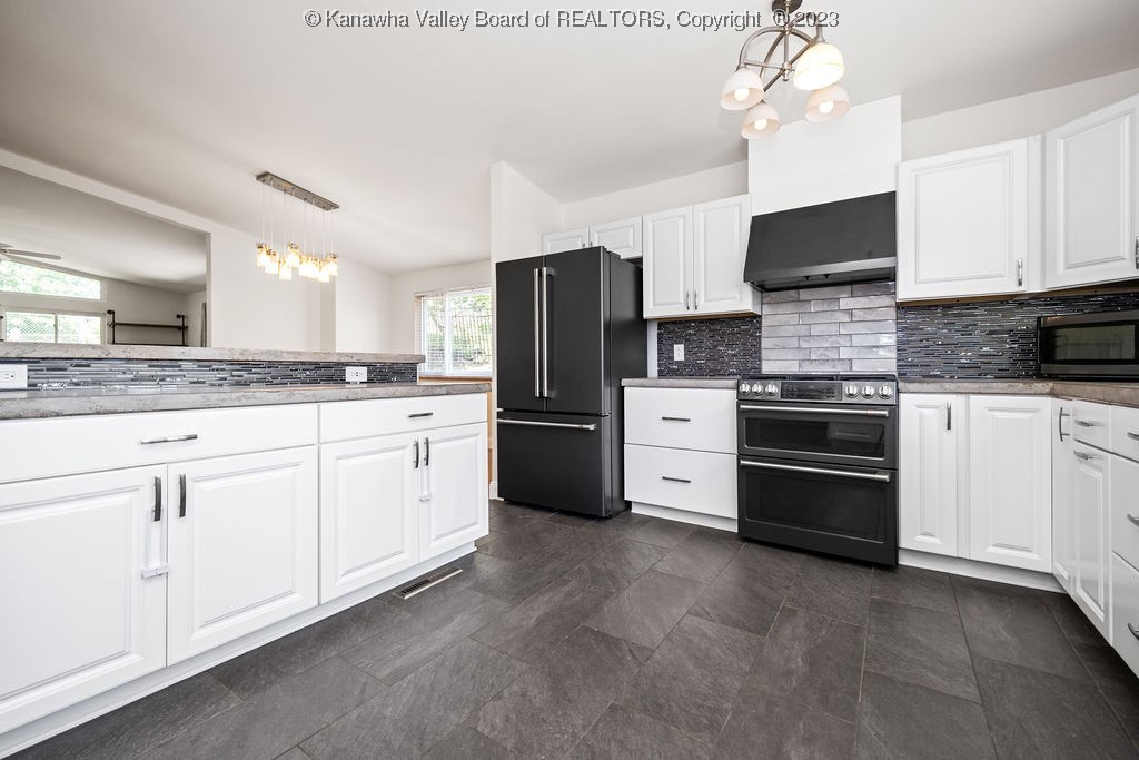 2015 Huber Road Charleston, WV 25314 - Photo 12 of 33 Gallery Image 12