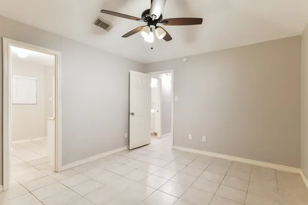 $1,940 | 13207 Pebblewalk Circle South, Houston, TX 77041