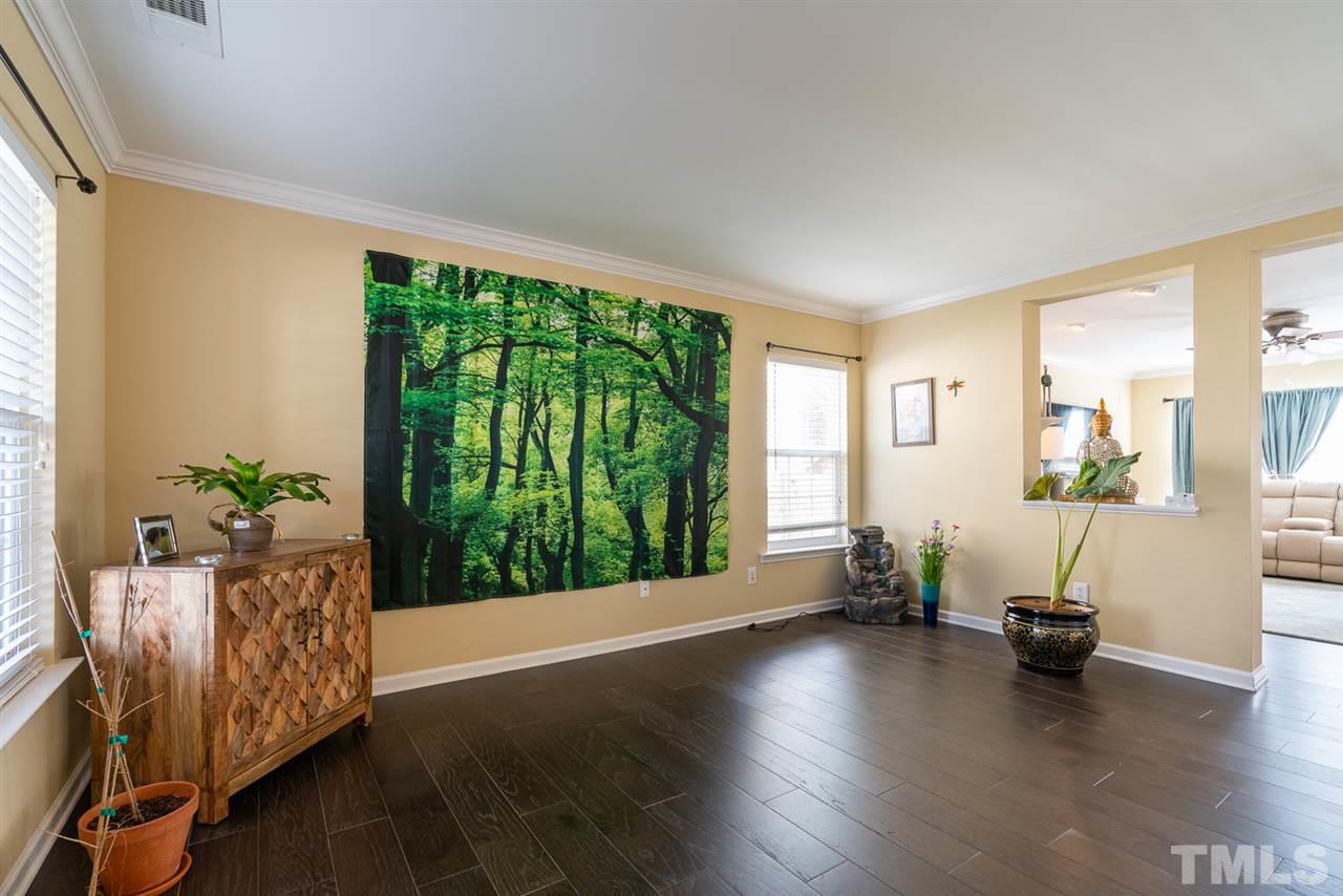 136 Solheim Lane Raleigh, NC 27603 - Photo 5 of 18