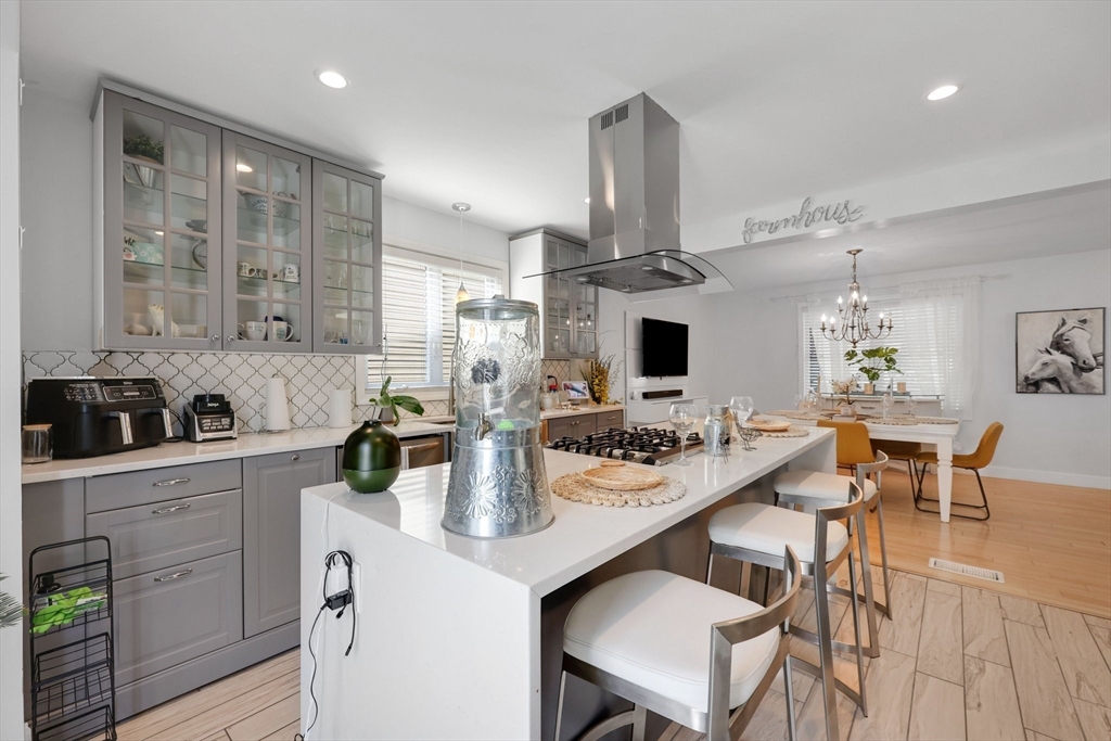 45 Olney Avenue Springfield, MA 01119 - Photo 3 of 30